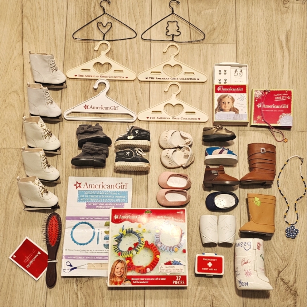 American Girl Doll Accessories Set